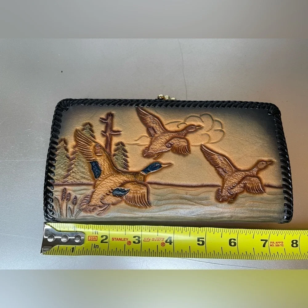 Vintage Hand Tooled Whipstitch Leather Wallet - Duck & Pinecone Kisslock